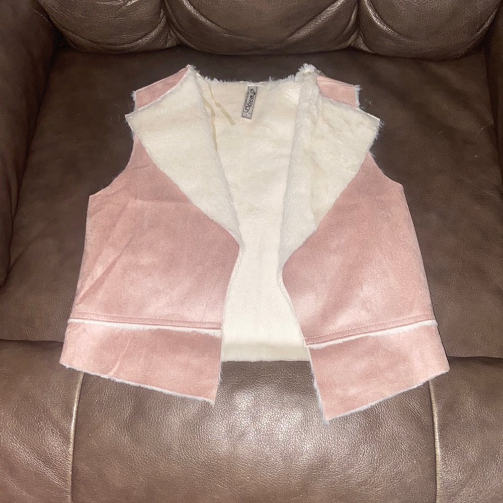Girls soft wool vest!